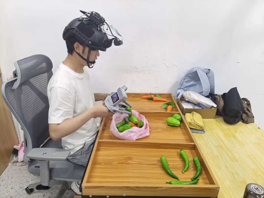 当数据工人遇上AI编程器：ibbot青春版如何让每部手机成为具身智能的Token生产节点